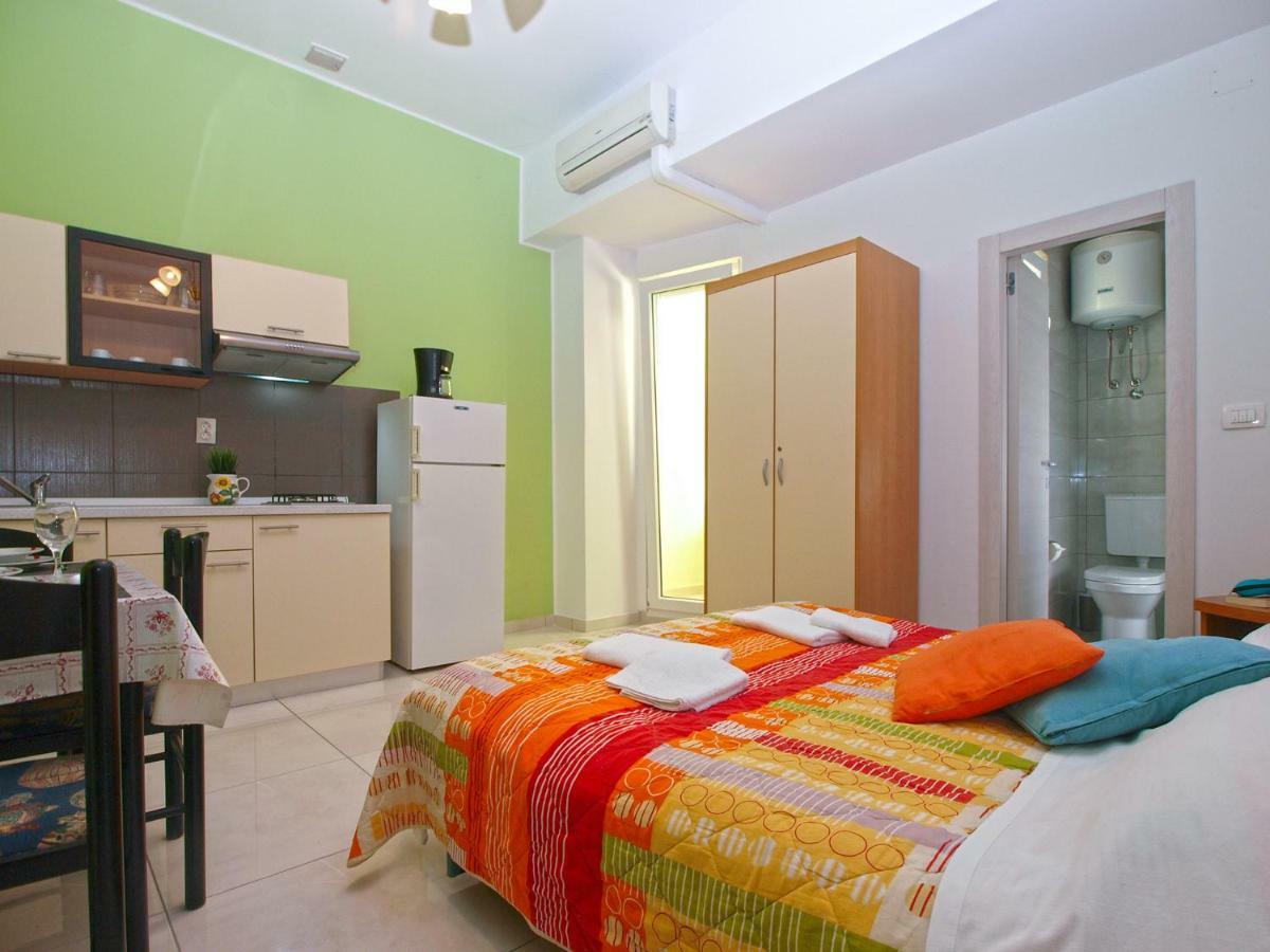 Apartments Oriana 898 พูลา ภายนอก รูปภาพ