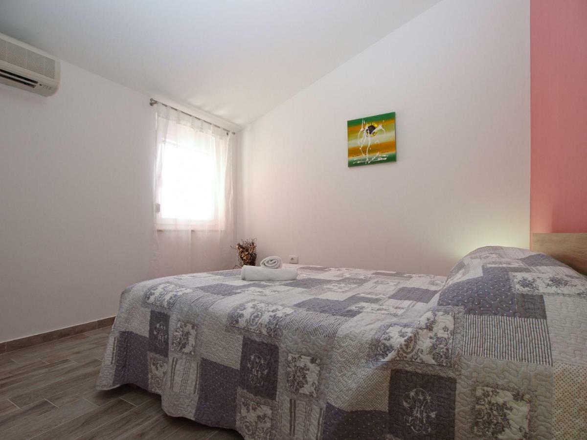 Apartments Oriana 898 พูลา ภายนอก รูปภาพ